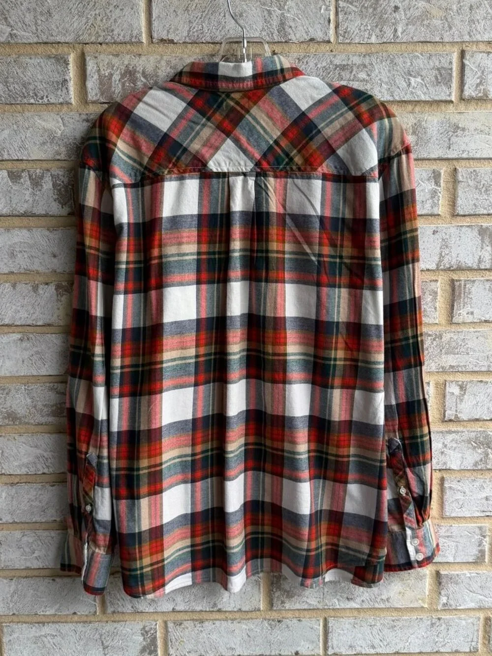 J. Crew 100% Cotton Long Sleeve Button Front Collared Plaid Shirt Size XL.